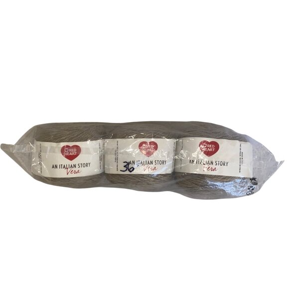 3 Balls Bulky Wool & Alpaca Red Heart An Italian Story Vera Yarn Latte  R181-231 - Picture 1 of 10